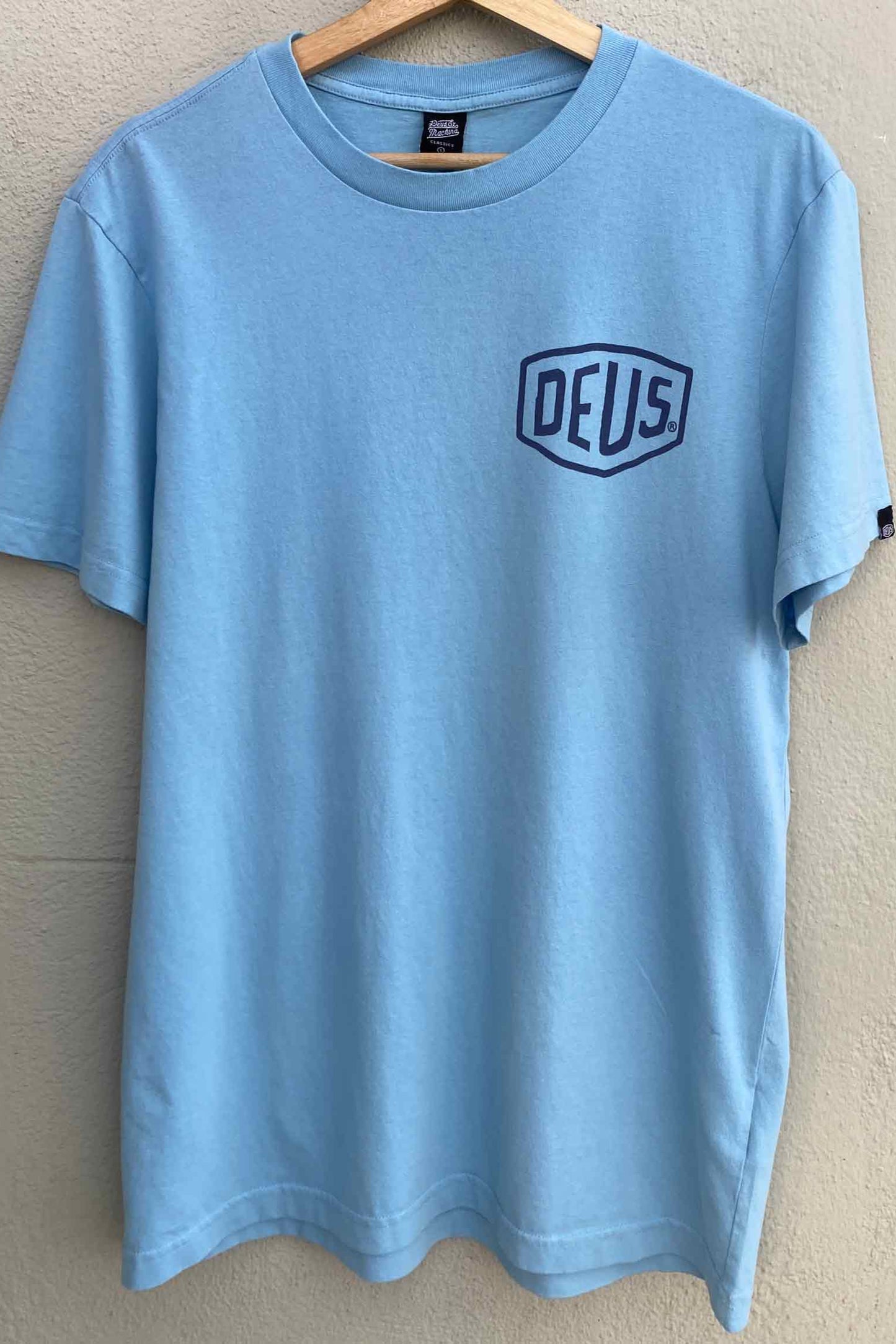 Deus Ex Machina Camiseta Biarritz Address sky blue
