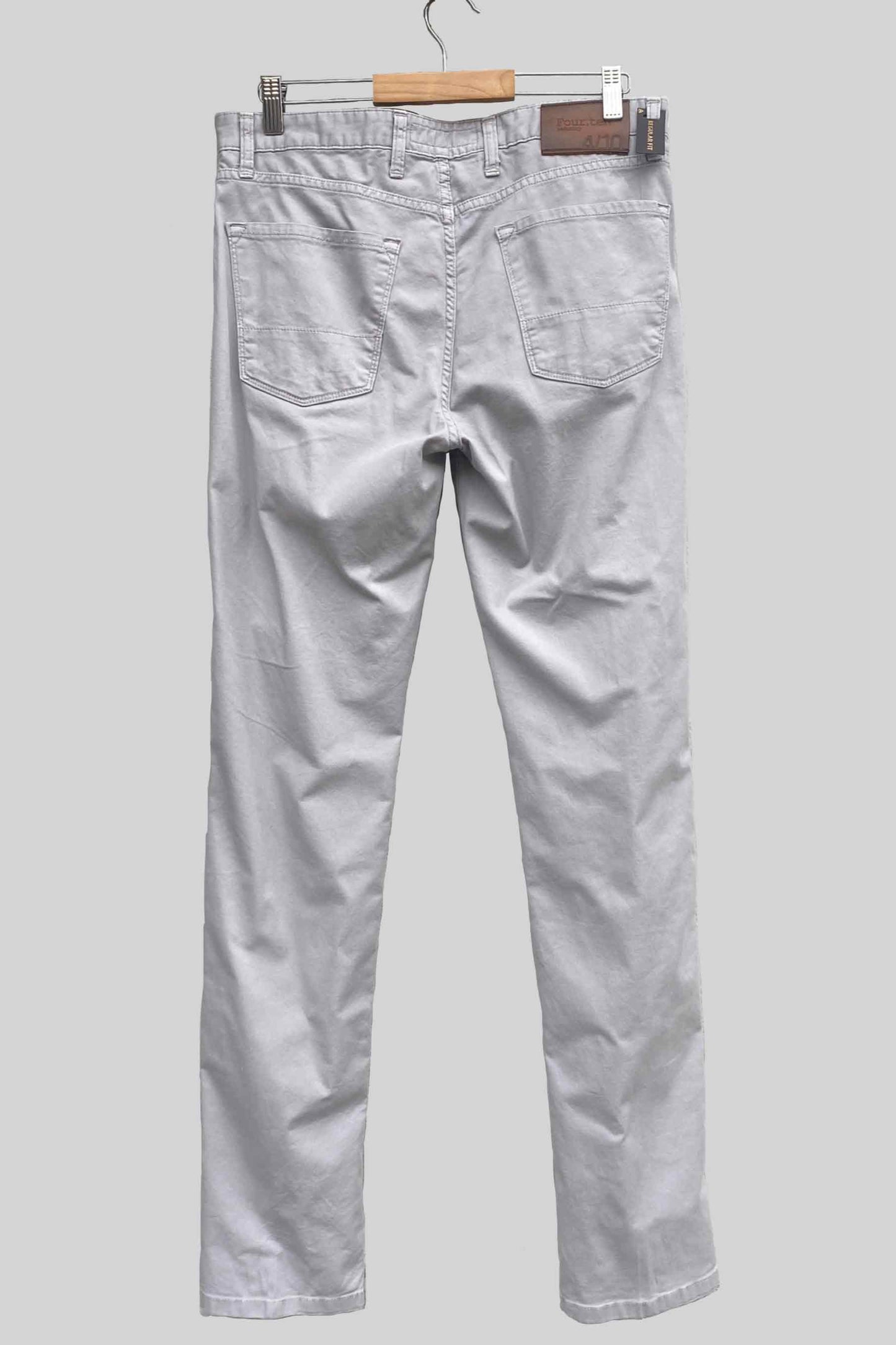 Four.ten Pantalón 5 bolsillos de popelín gris claro