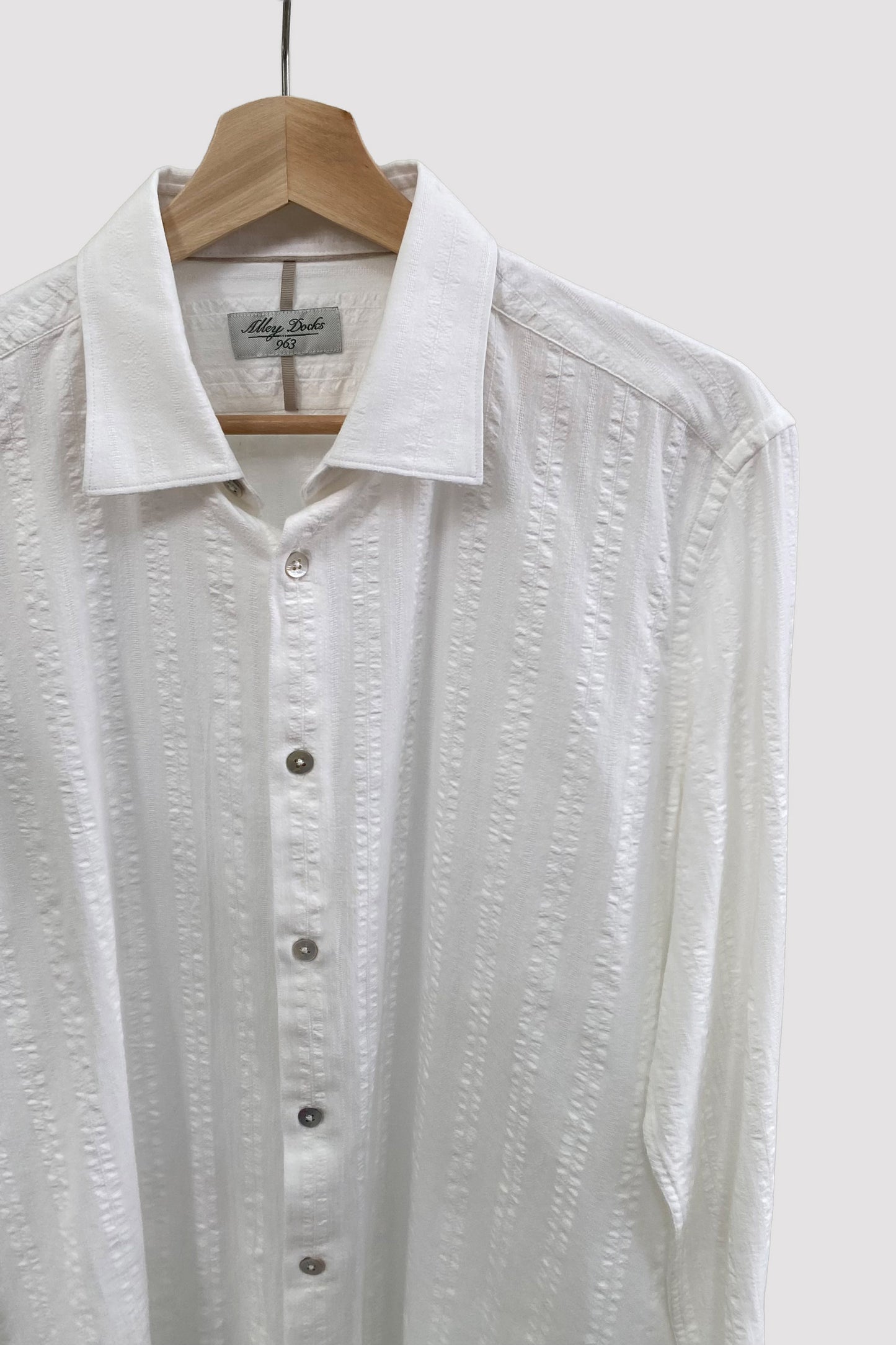 ALLEY DOCKS CAMISA BLANCA ESTILO GUAYABERA