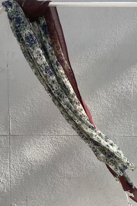 Alley Docks Fular de flores de lana