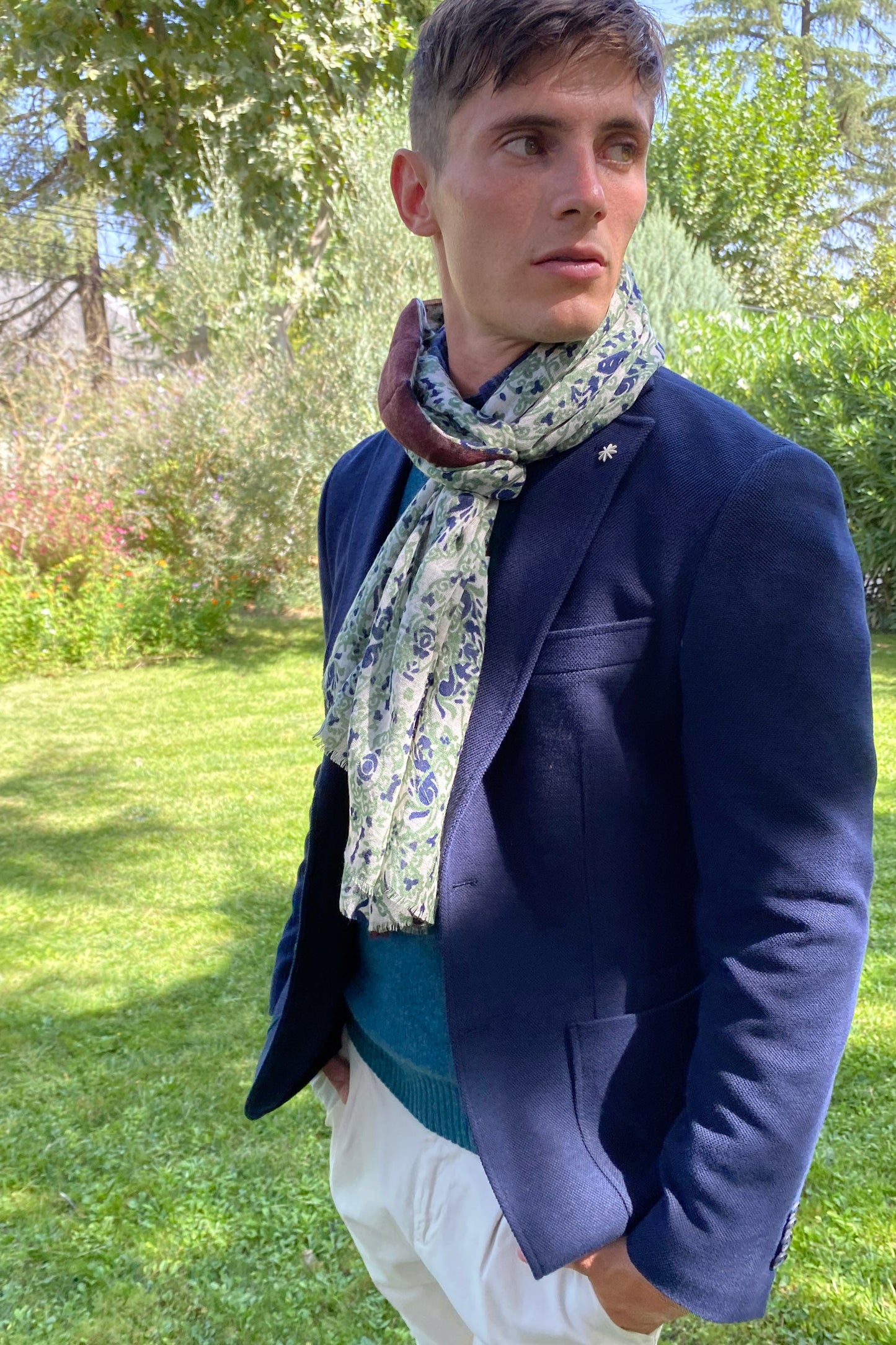 Alley Docks Fular de flores de lana