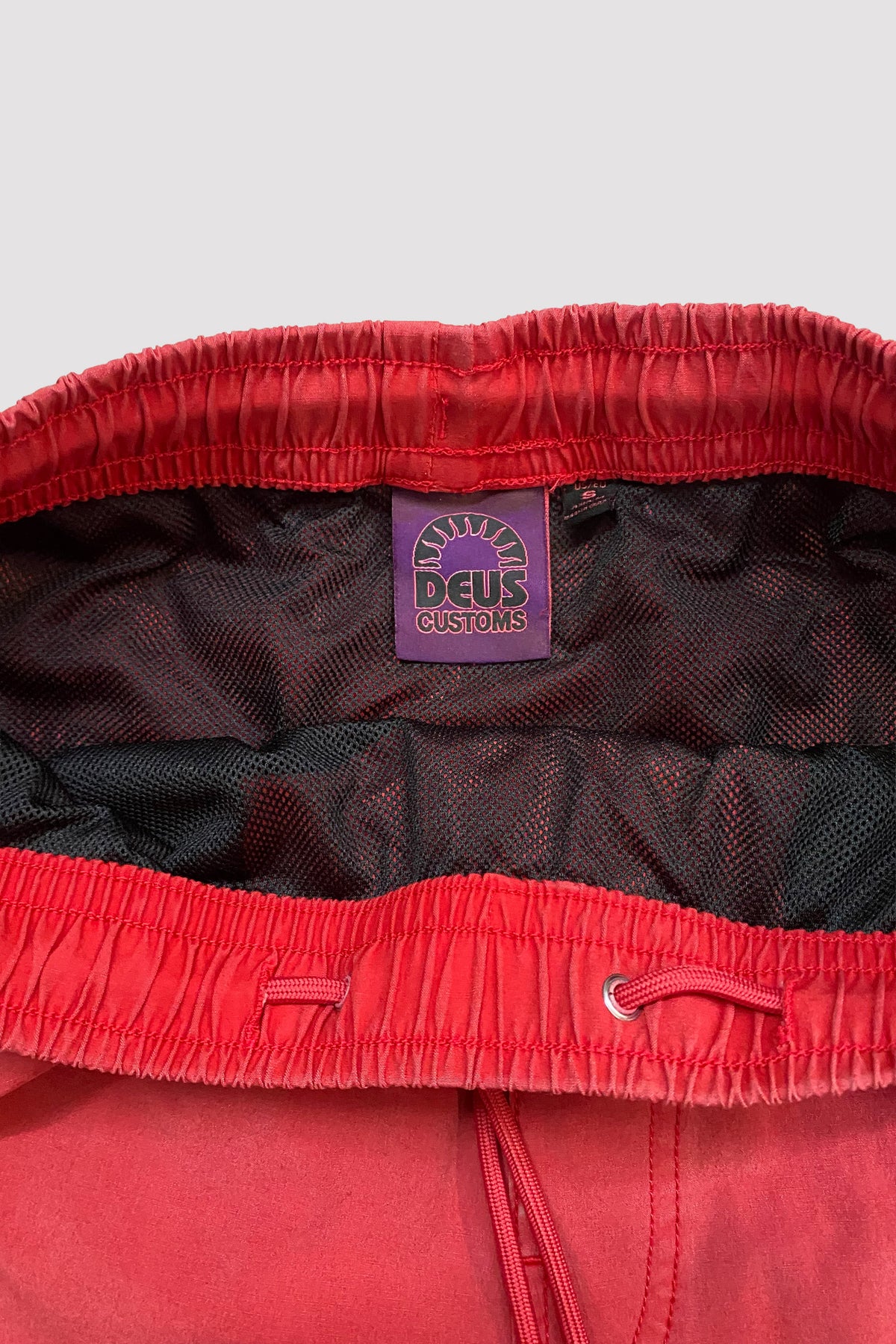 Deus Traje de baño sandbar garment dyed rojo melón