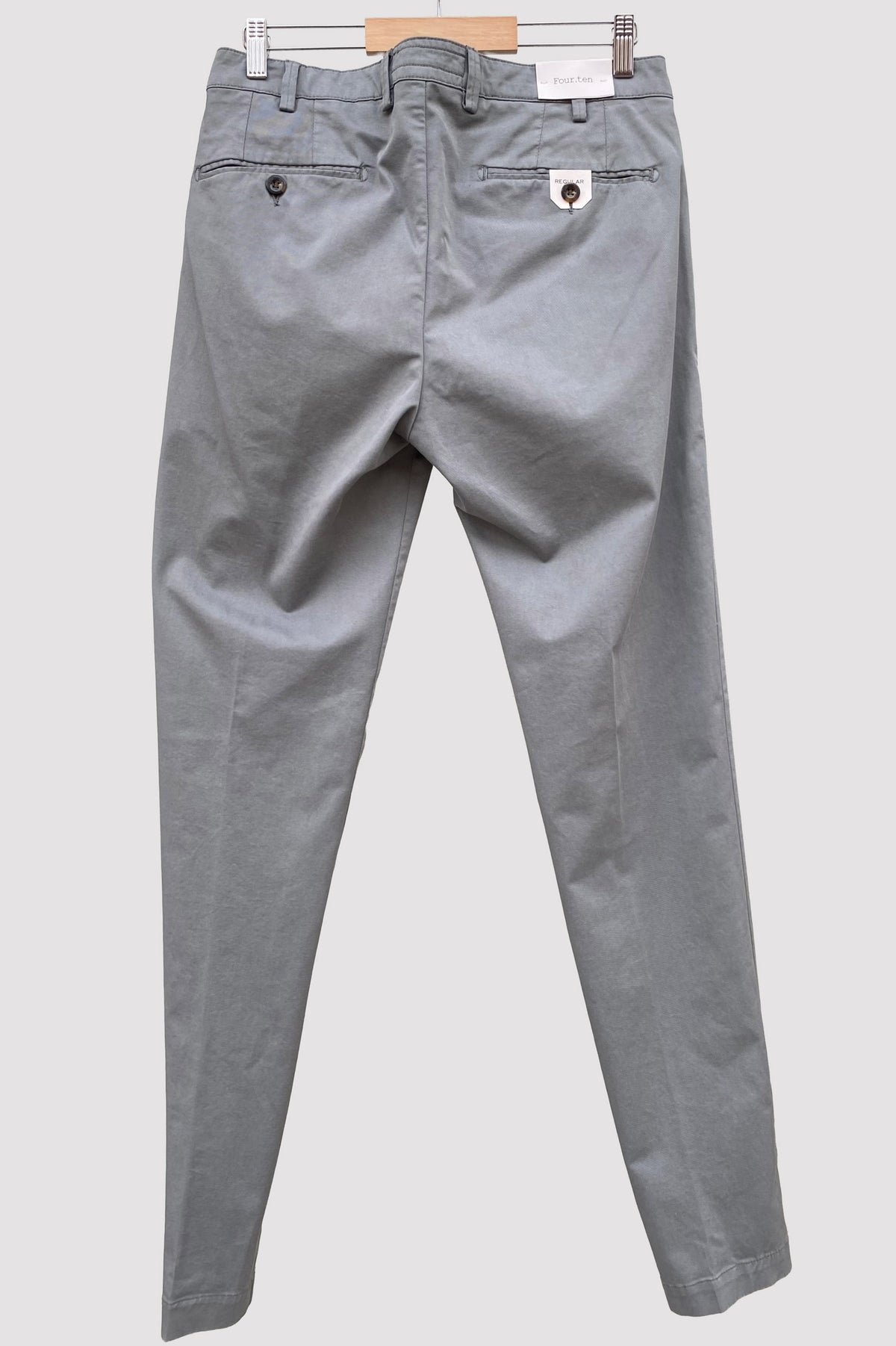 Four.ten Pantalón chino gris