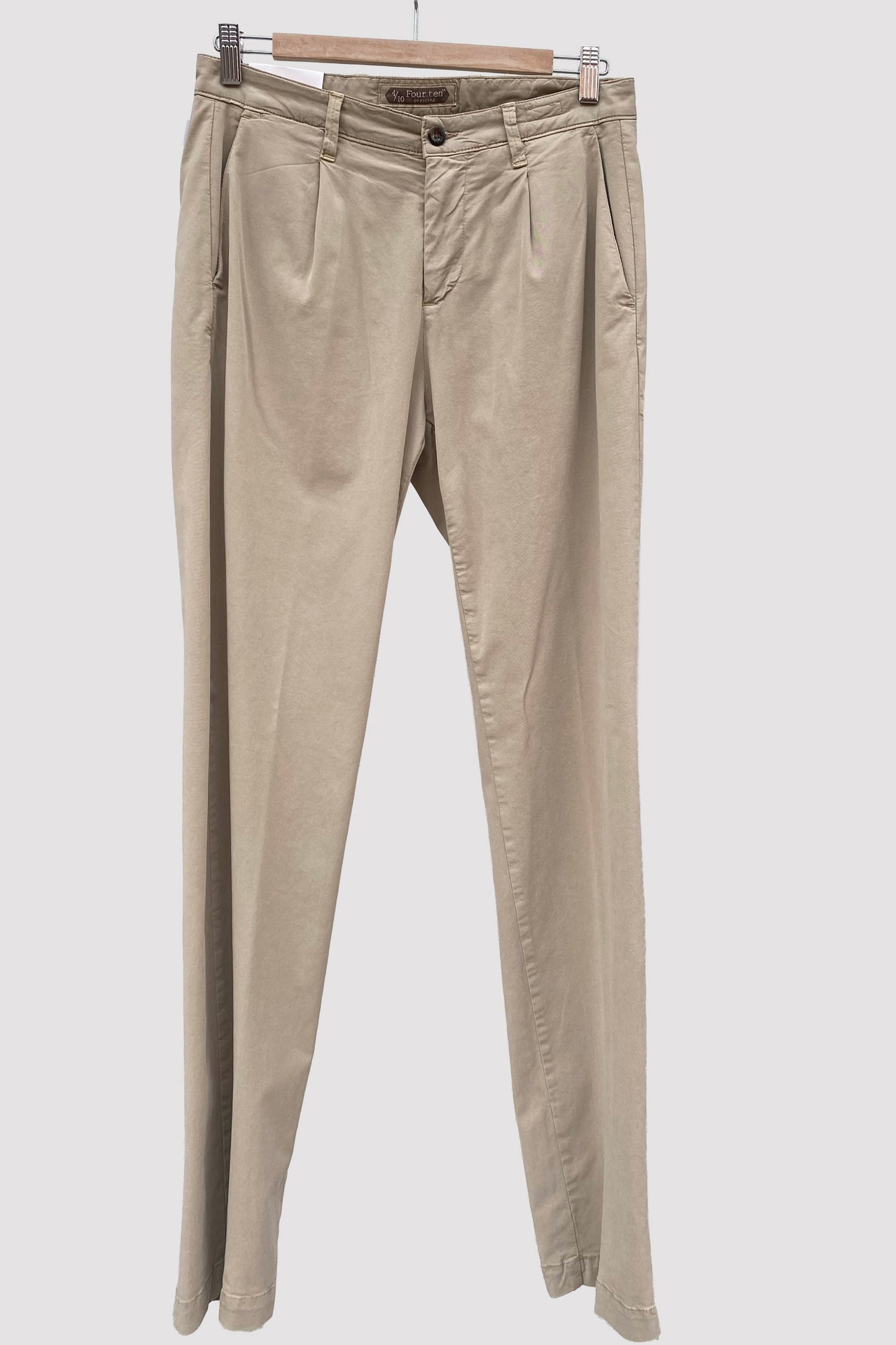 Four.ten Pantalón chino con pinza camel
