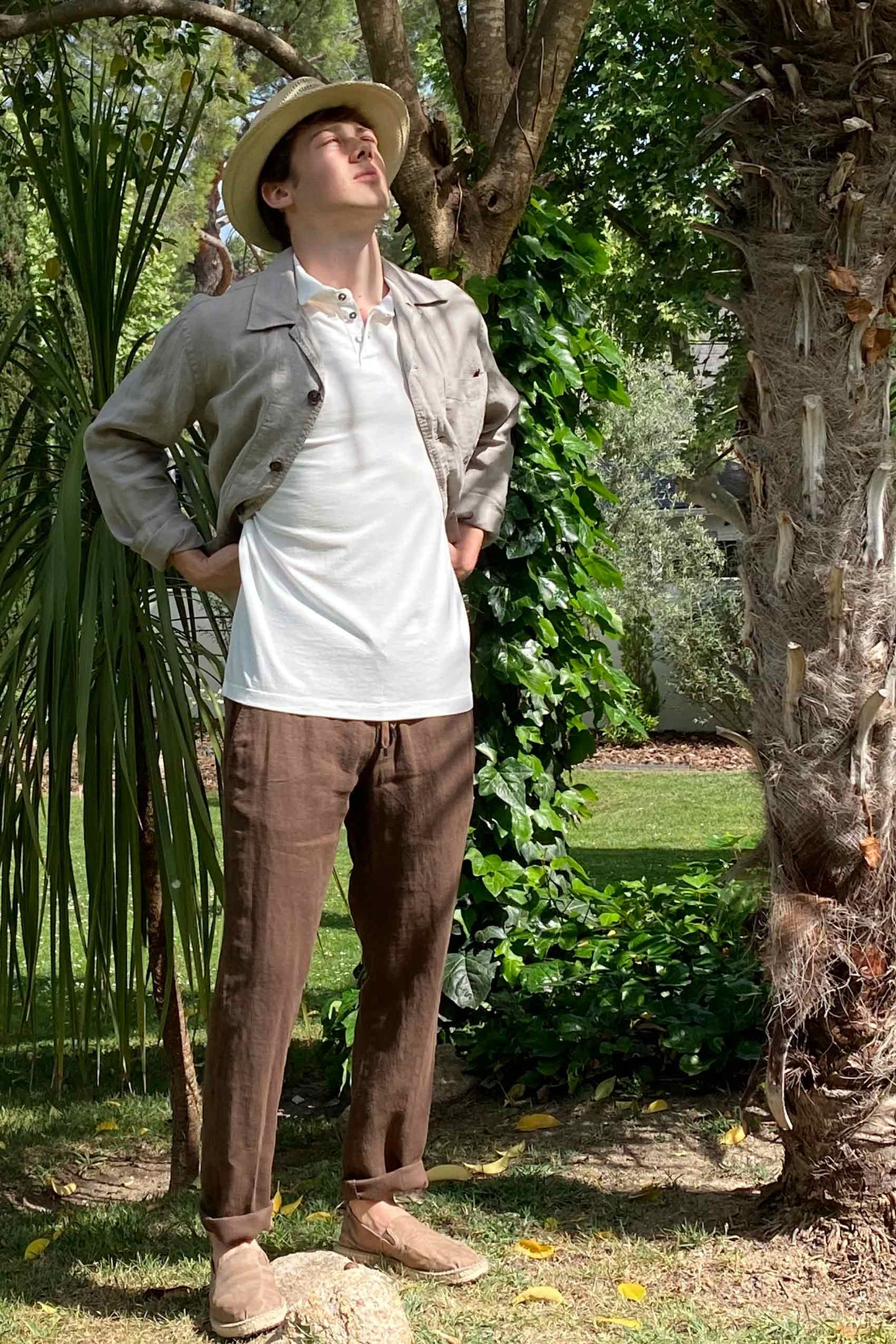 Four.ten Pantalón de lino con goma y cordón en la cintura chocolate