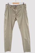 Impure Pantalón chino color camel